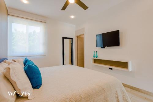 Ejidal House | 1BR | Steps from the Beach | Rooftop Pool