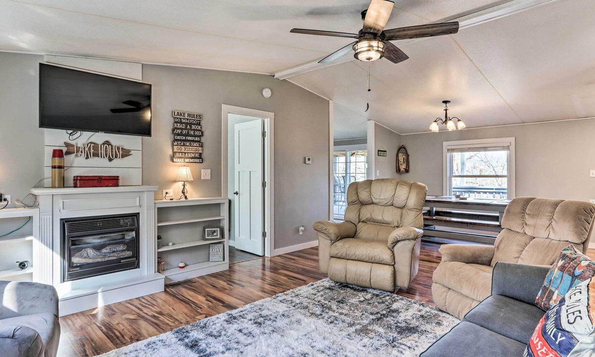 Flemington House | < 2 Mi to Lake Access: Pet-Friendly Flemington Gem