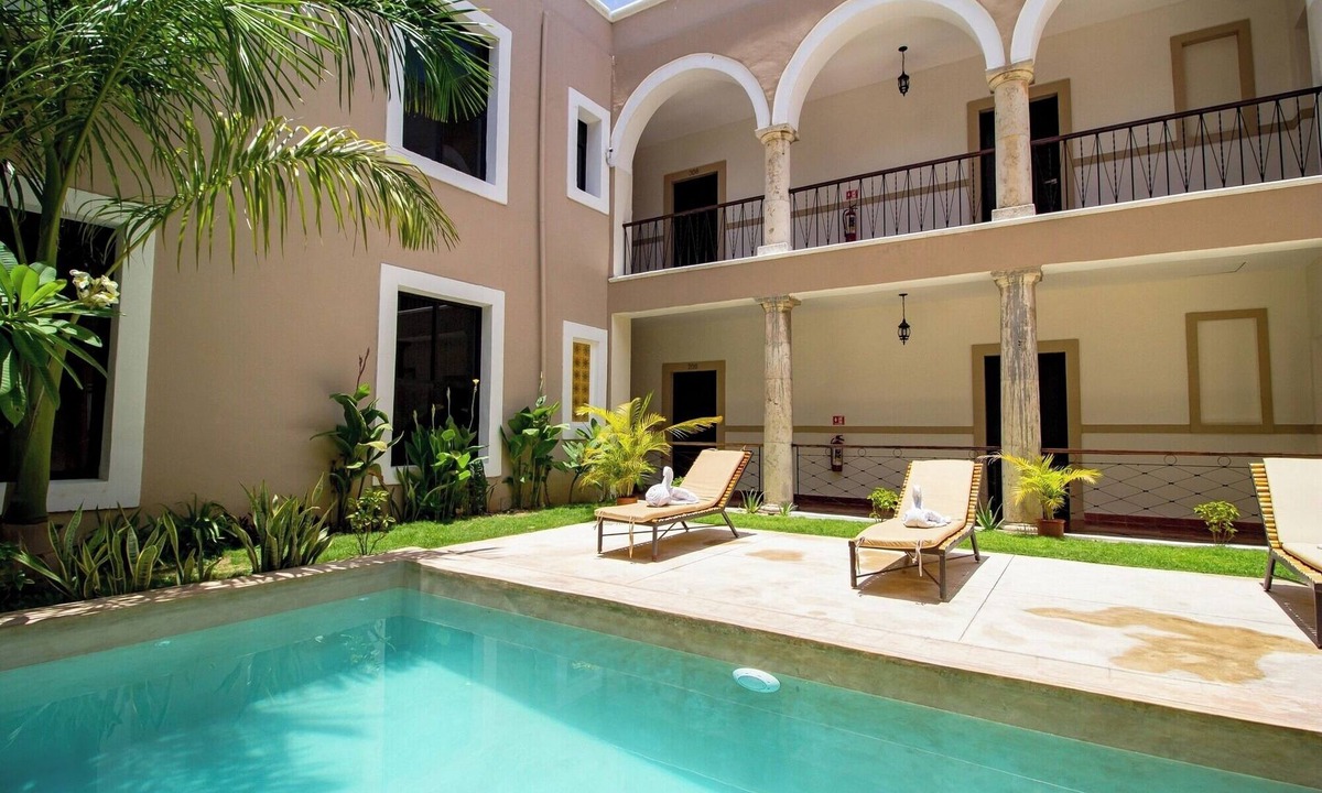 Centro Hotel | 2 Units Double Beds | Pool | Centro Mérida Near Parque Santa Lucia