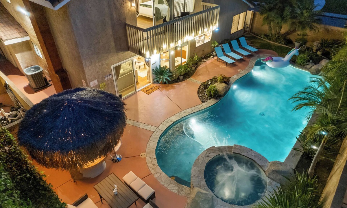 Rancho San Diego House | 2500 sqft House w/Pool, Hot Tub, King Bed, 4-Bedroom