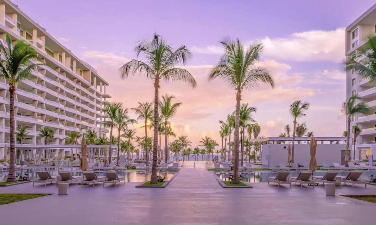 Punta Sam Apartment | 3 Bedroom Oceanfront Residence w/Balcony Spa