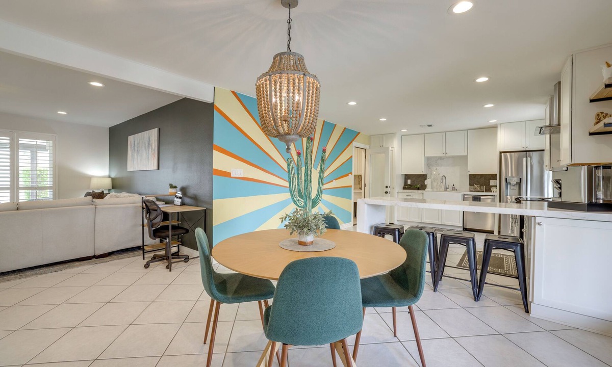 Cox Heights Cottage | 3 Mi to Old Town: Modern Oasis in Scottsdale!