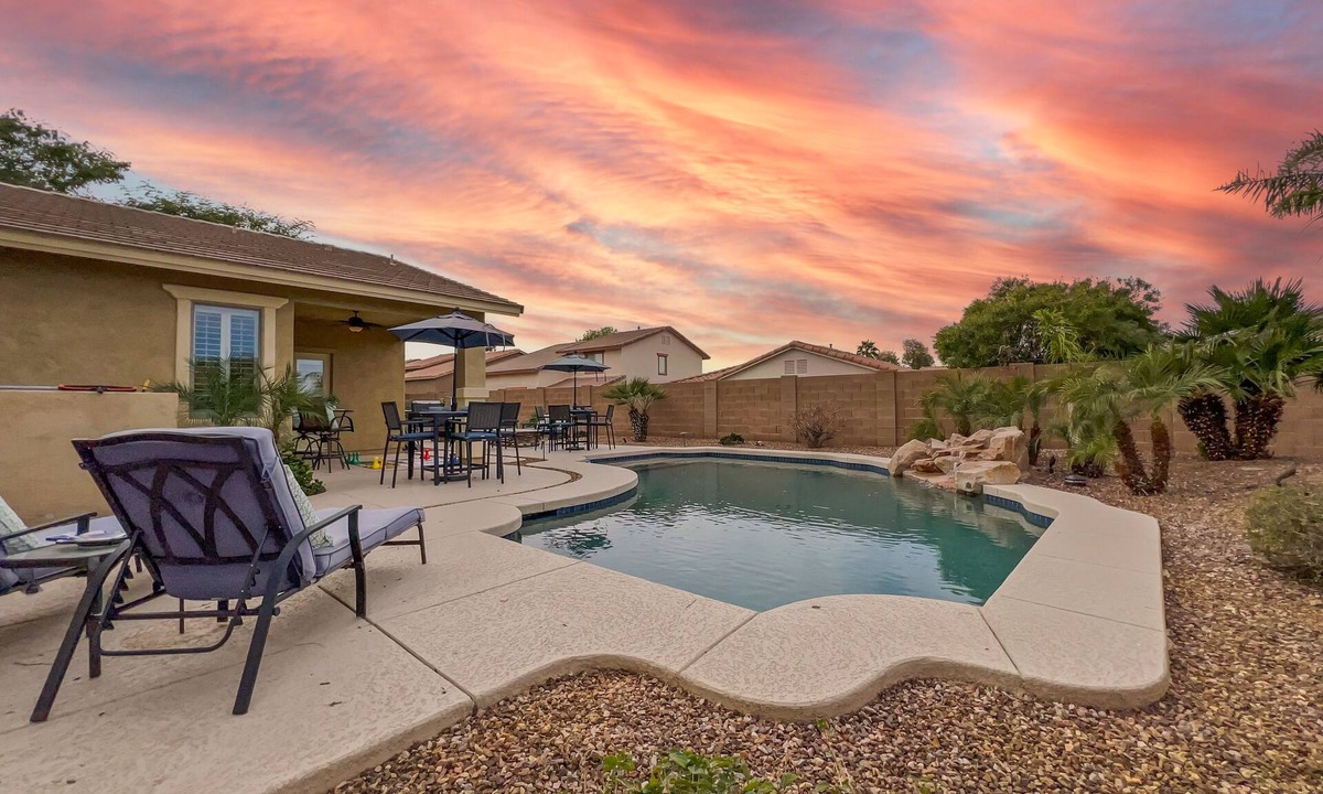 Seville House | 4BR w heated pool, office, fire pit