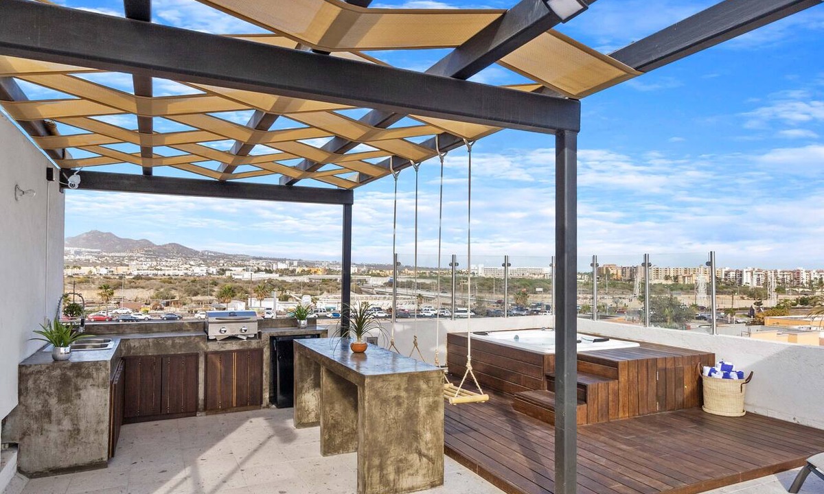El Medano Ejidal Apartment | Amazing dept with private rooftop w/jacuzzi. 5 minutes from beach