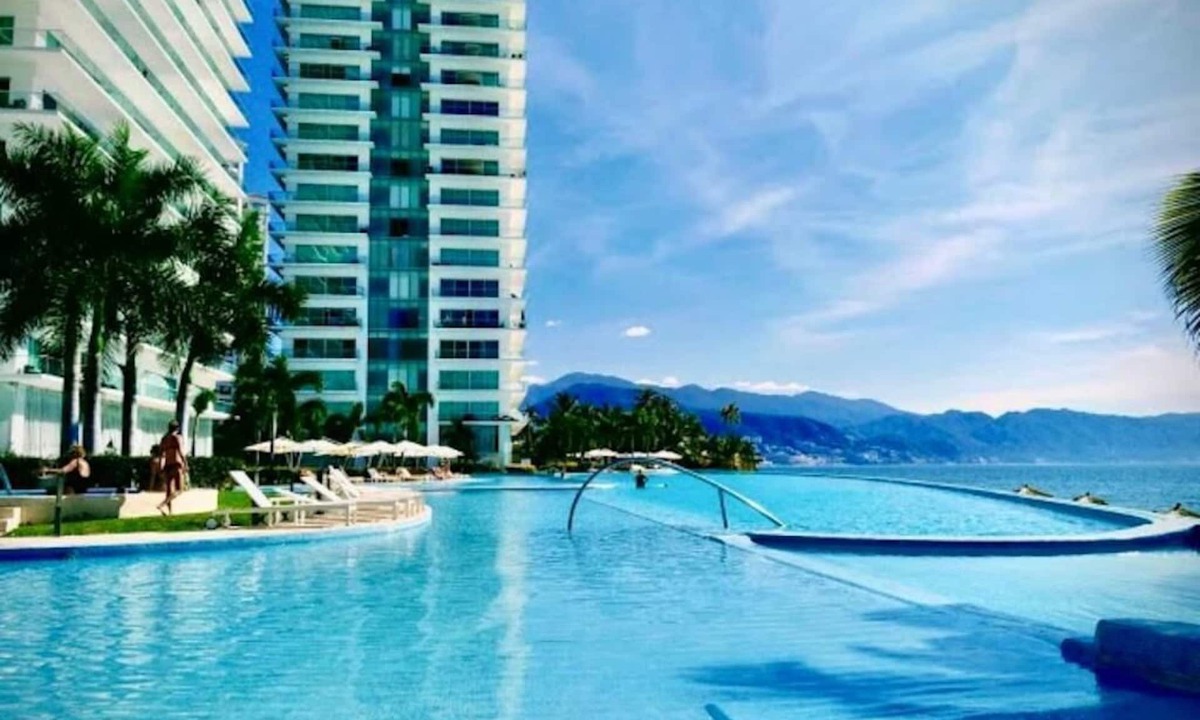 North Hotel Zone Apartment | Apartment on the beach, in Peninsila, PV