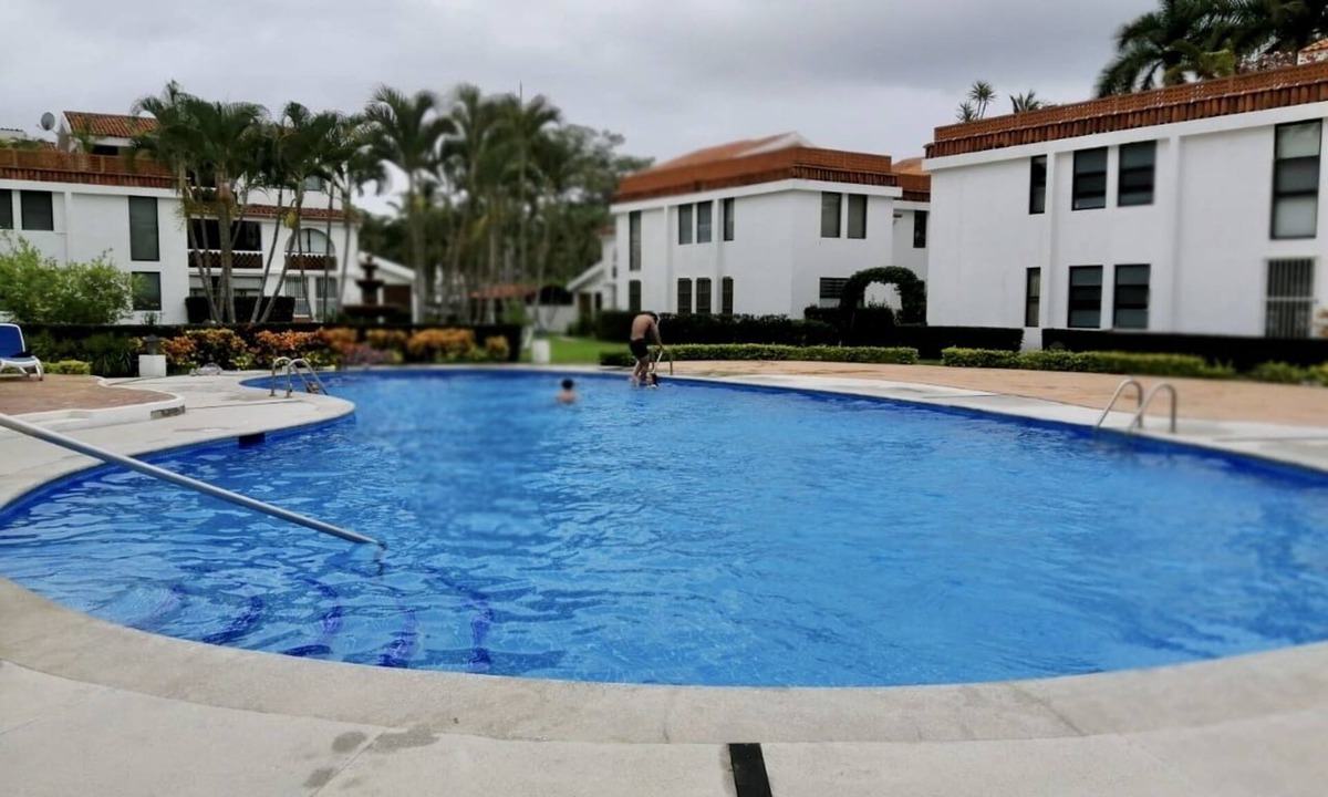 Club Santiago Apartment | Beautiful 2 bedroom condo just two blocks from the beach