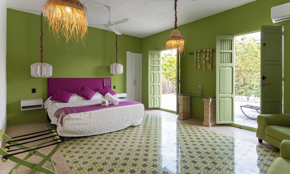 Centro House | Beautiful 5-Bedroom Home with Private Pool in Downtown Merida