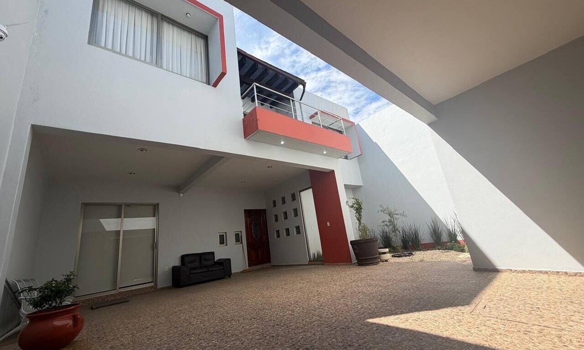 Oaxaca House | Beautiful home just 6 minutes from the heart of Oaxaca City