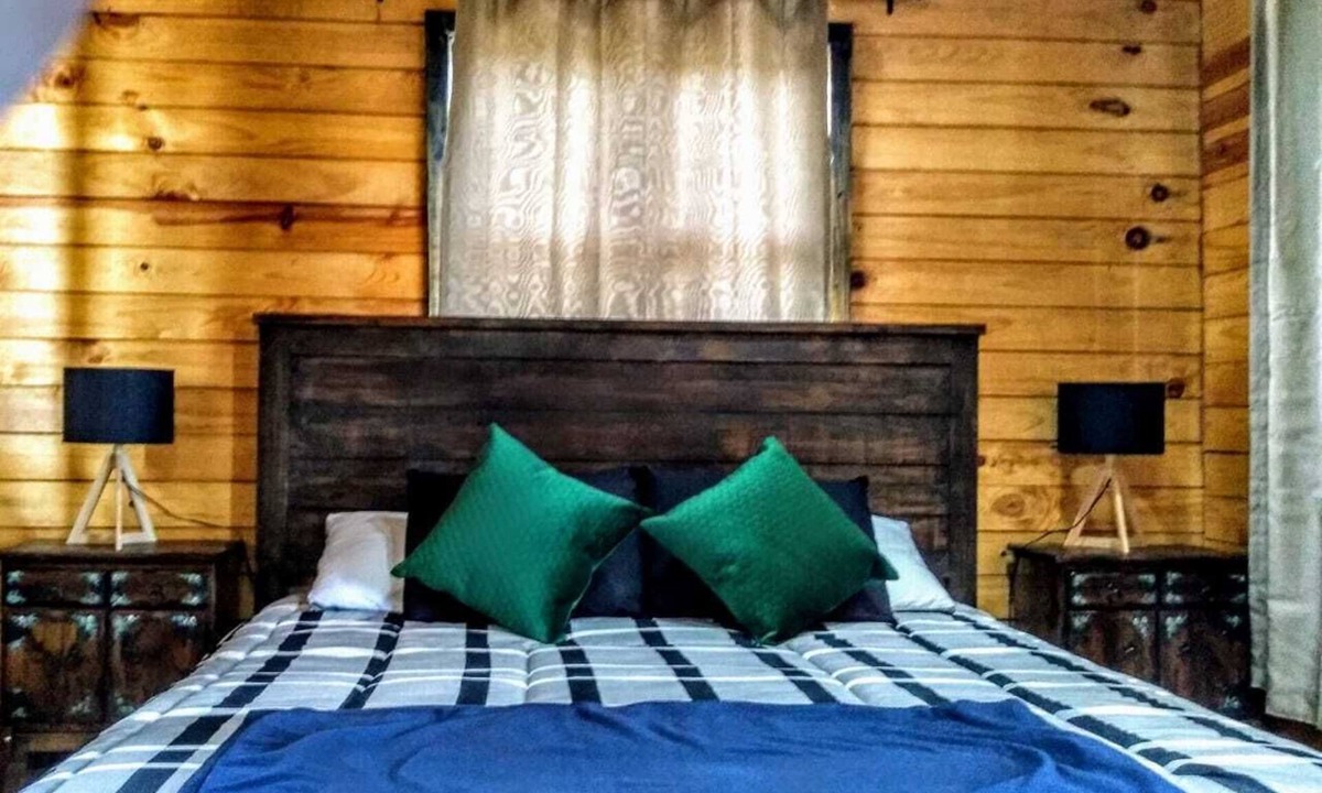 Bernal Hotel | CABAÑAS BIG MOUNTAIN