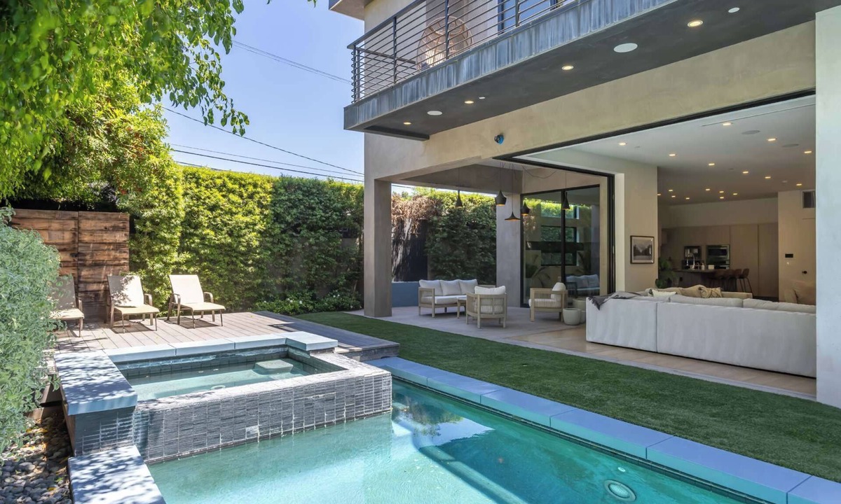 Carthay Circle House | Casa Bella by Oraklus