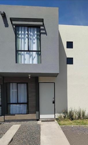 Uriangato Apartment | Casa Familiar Privada en Uriangato