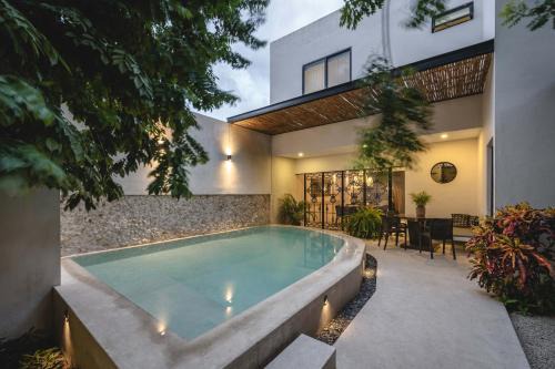 Centro House | Casa Santian - Colonial Mansion near Paseo Montejo & Gastronomic Corridor