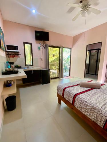 El Cuyo Apartment | Casa Tio 3, quiet apartment on the second floor