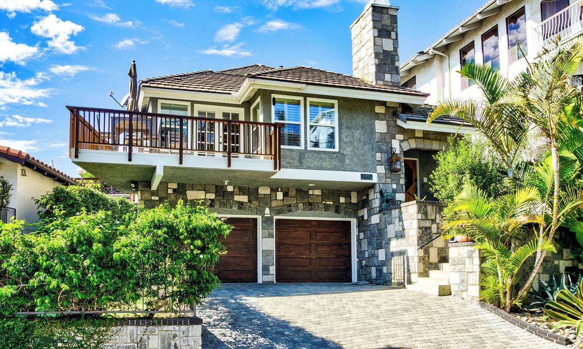 Lantern District House | Castle By The Sea - Dana Point - Permit #16-0537