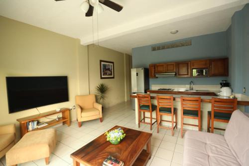 Barra de Navidad Apartment | Central Loft