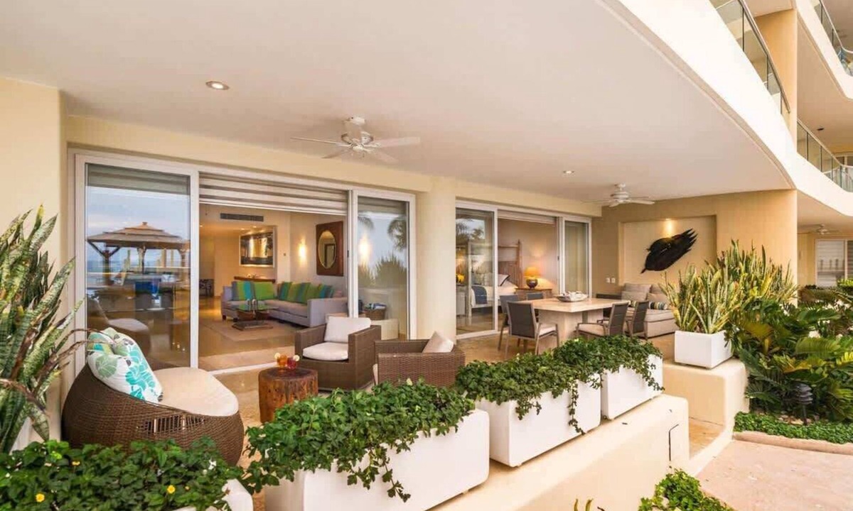 Emiliano Zapata Condo | Charming Condo with Beautiful Views | Walk to Beach & Dining