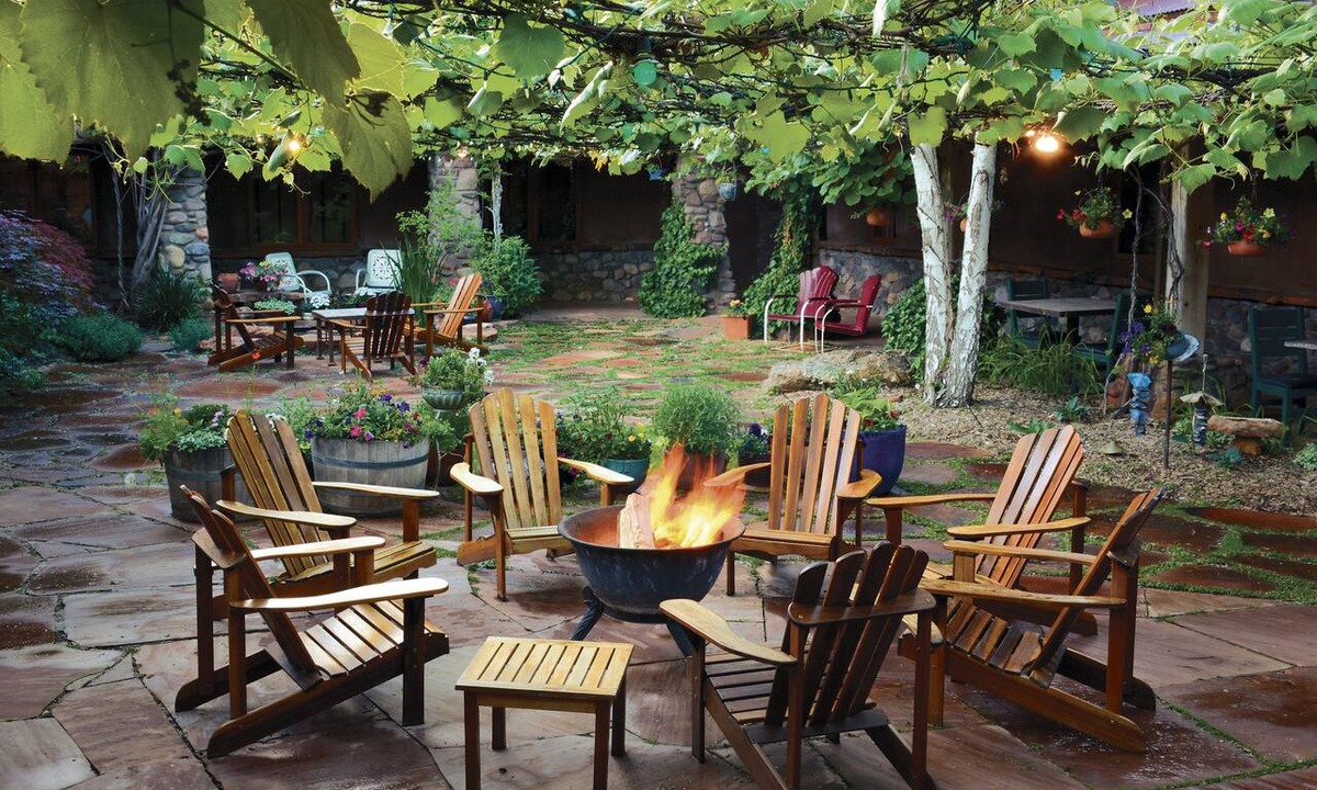 Sedona Hotel | Chic Handicap Hotel Suite, Pet Friendly, in the Heart of Sedona