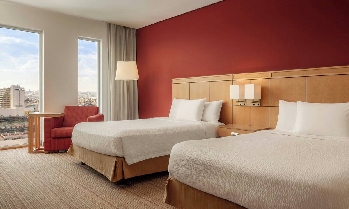 Leon Hotel | Courtyard by Marriott Leon at the Poliforum
