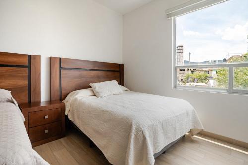 Atizapan de Zaragoza Apartment | Depto 6 personas 2 recámaras Zona Esmeralda Nova Esmeralda