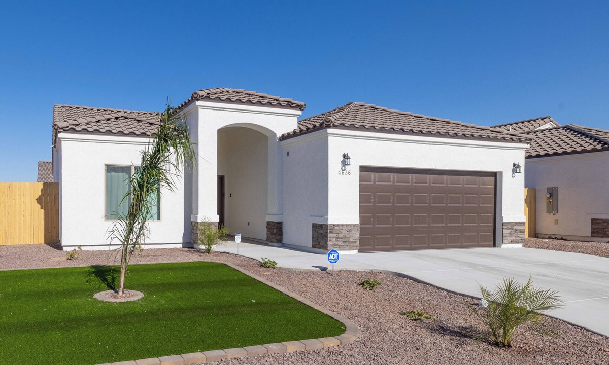 San Luis House | Desert Oasis - Centrally Located- Minutes From MX Border