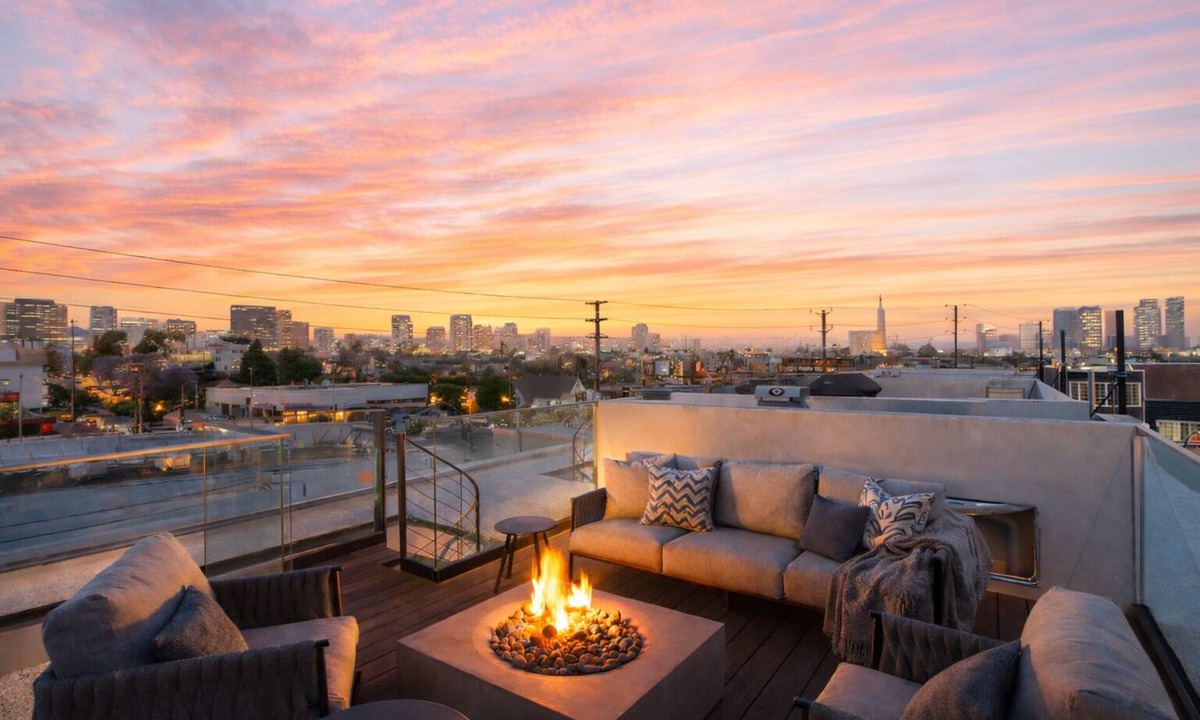 West Los Angeles House | Designer Townhome w/Rooftop by UCLA & Beverly Hills