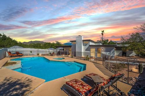 Catalina Madre House | East Tucson, Pool and Hot Tub, Sleep 7, 3BR 2BA