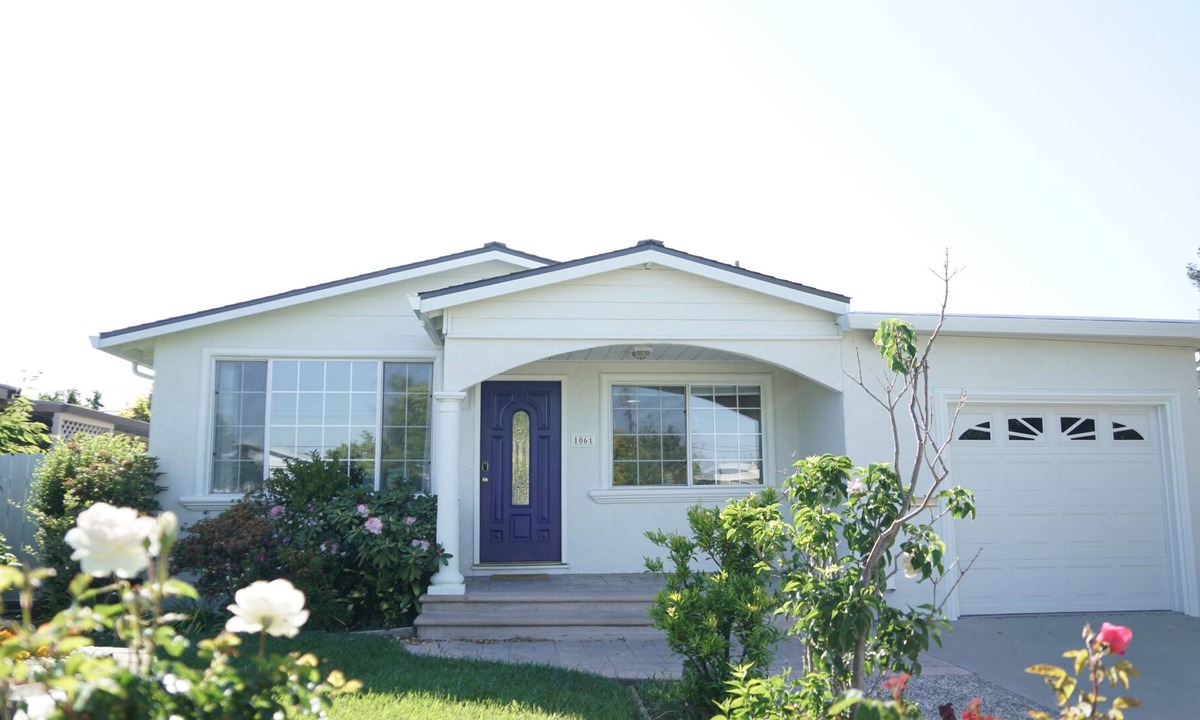 Sunnyvale House | Entire House 3BR-Office Room-Pet-Family&Business-Fenced yard