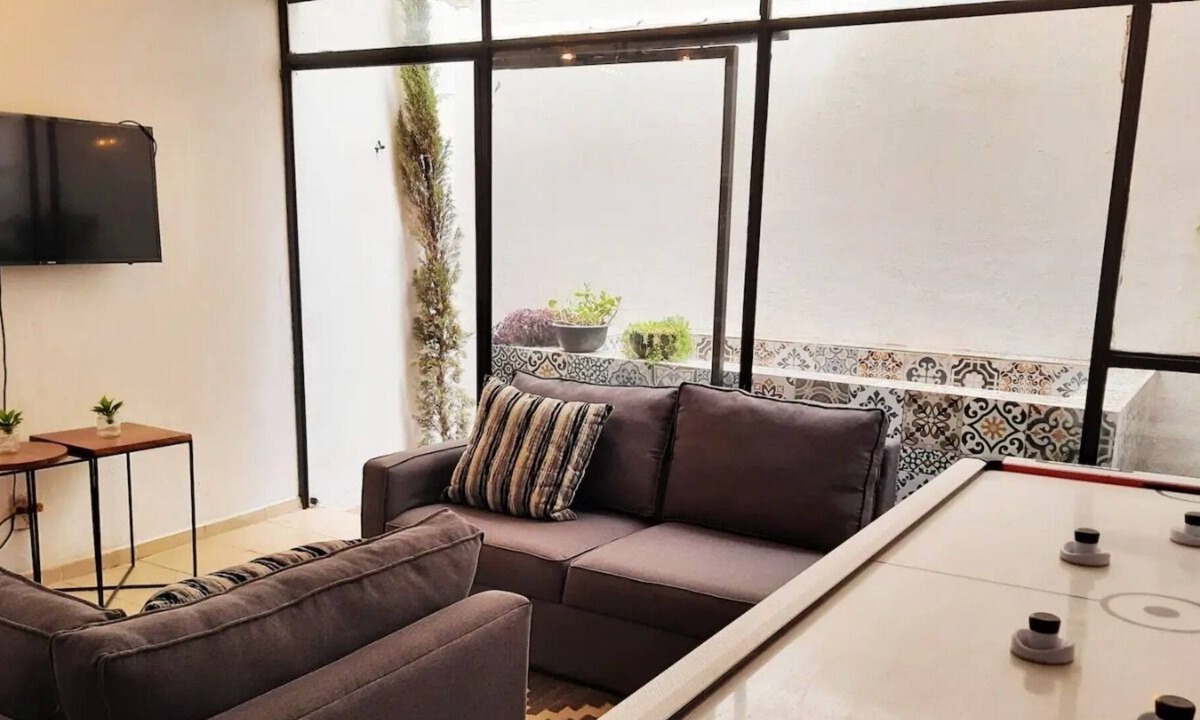 Zapopan Hotel | Exclusivo Bugambilias LukasaHome alberca