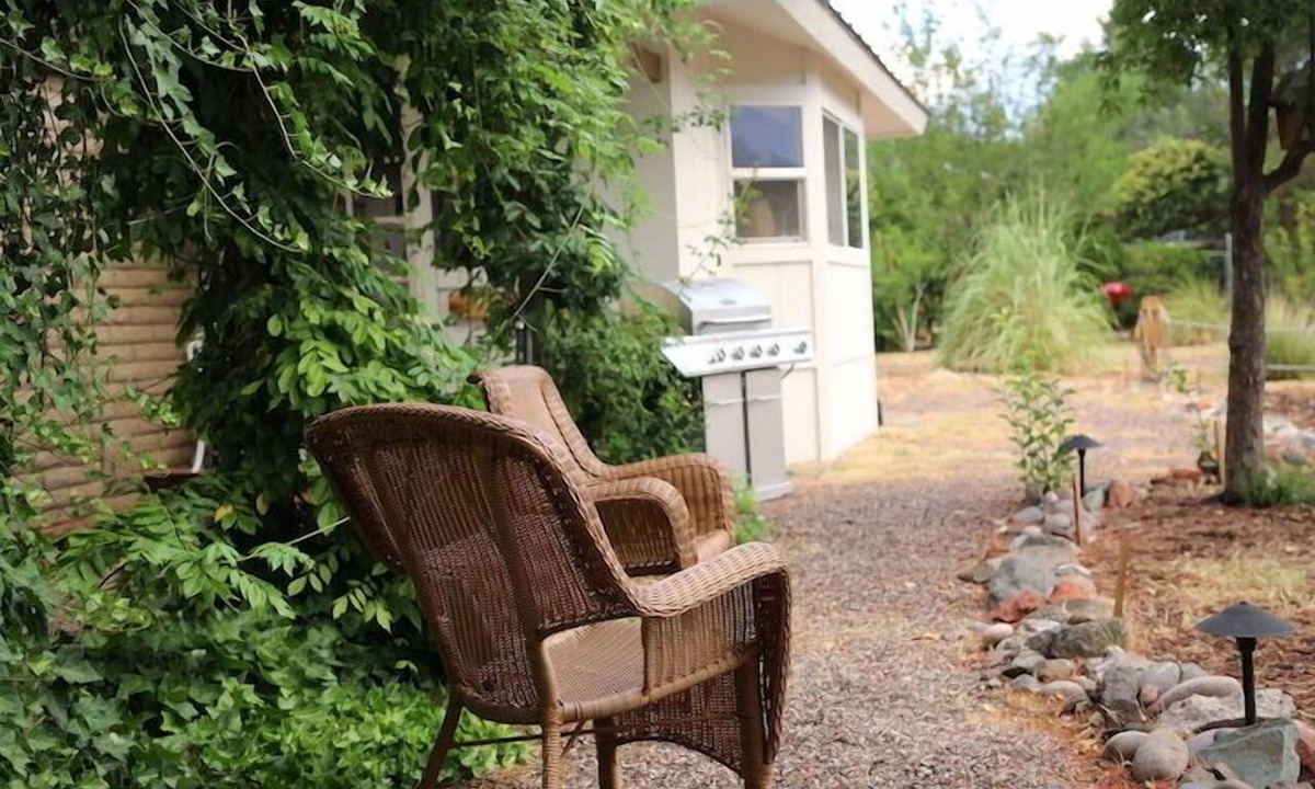 Cornville House | Experience the magic of staying in our professionally designed and meticulously curated home, surrounded by beautiful gardens, mountain views and bright stars. It's a perfect setting to gather with friends and family to create special memories.