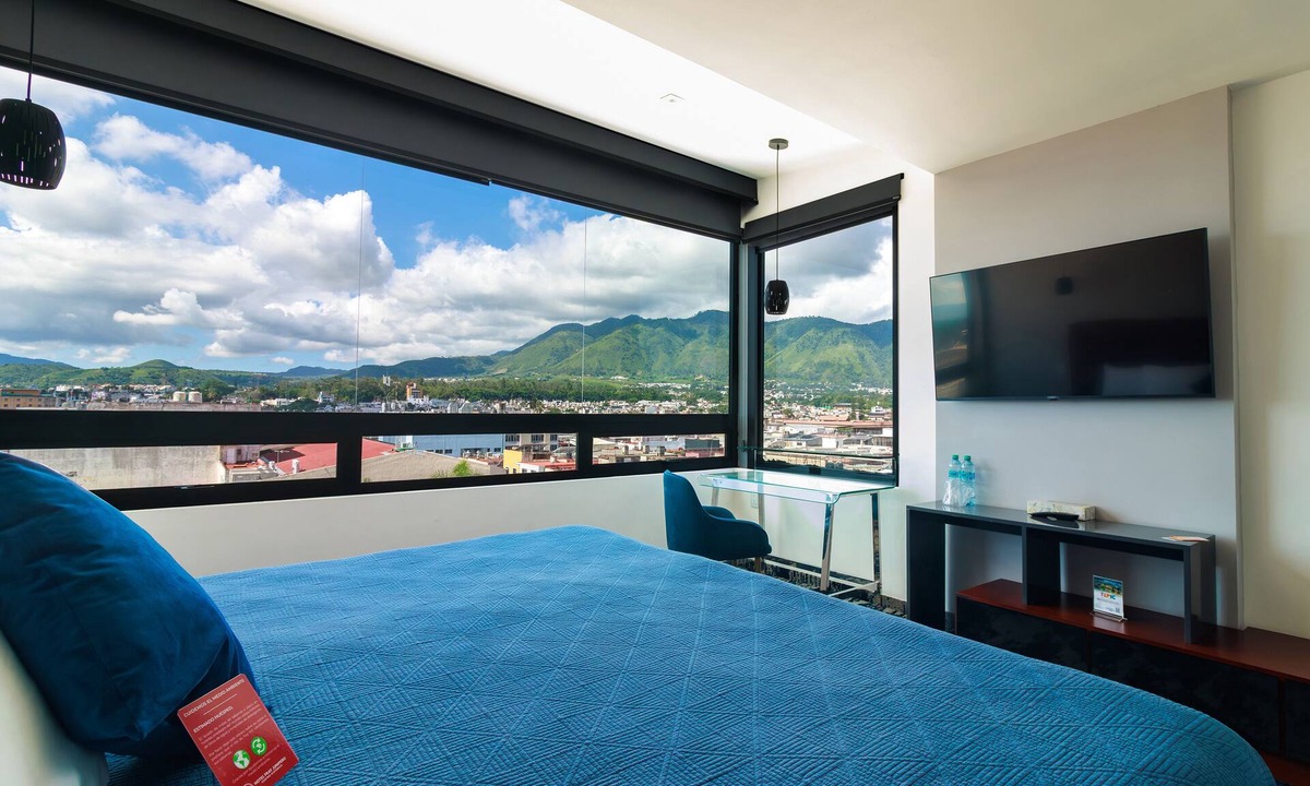 Centro Hotel | Fray Junipero Serra