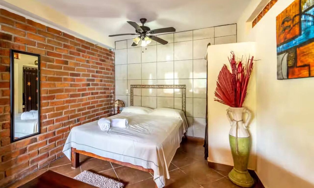 Yelapa House | Garcia Rentals Yelapa: Casita RioMar