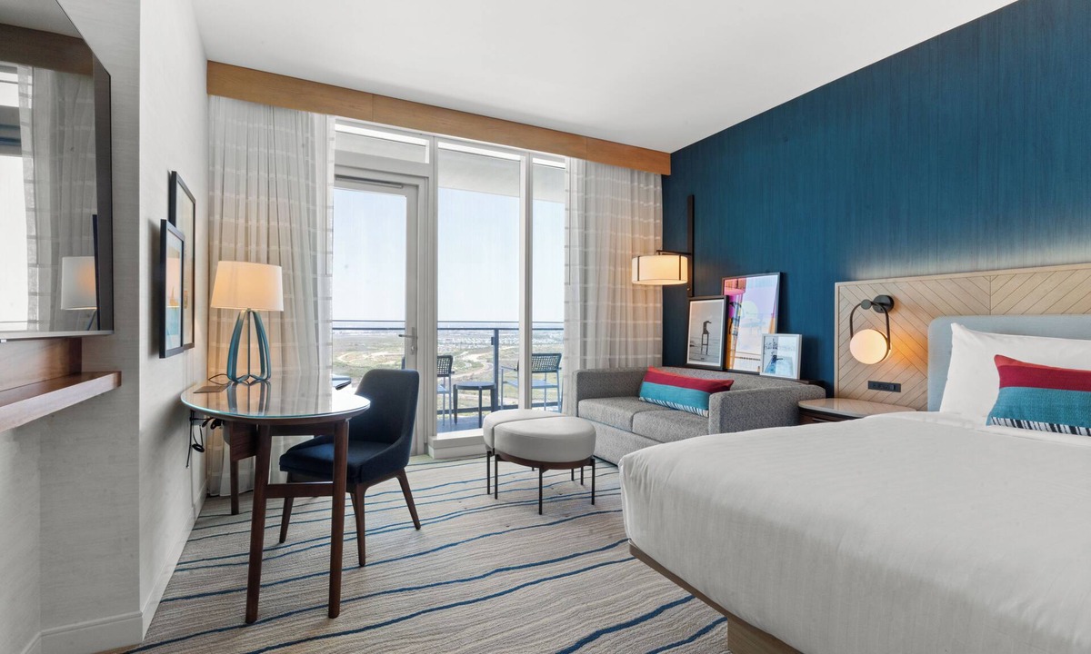 Lincoln Acres Hotel | Gaylord Pacific Resort & Convention Center