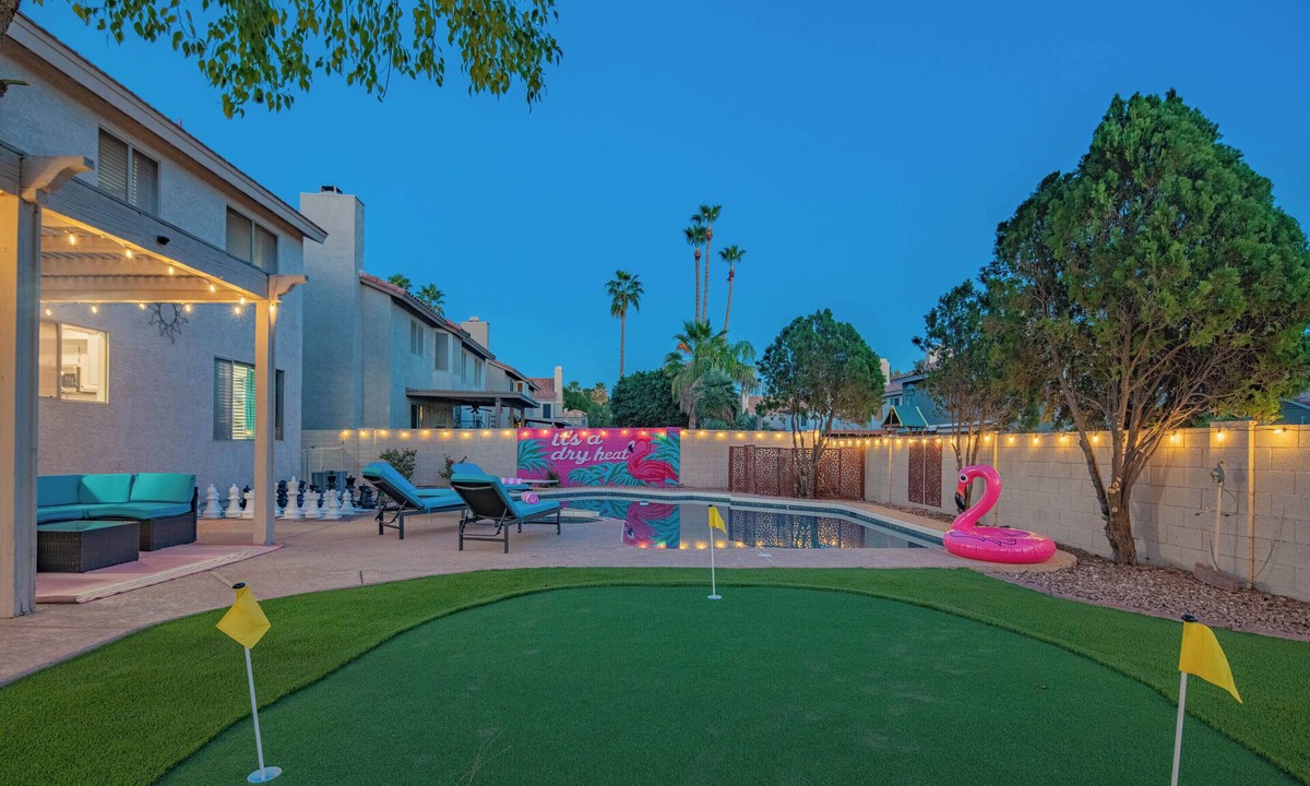 Arrowhead Ranch House | Glendale Resort Estate, Pool, Theater, Game Room, Golf & Much More, 20 Guests