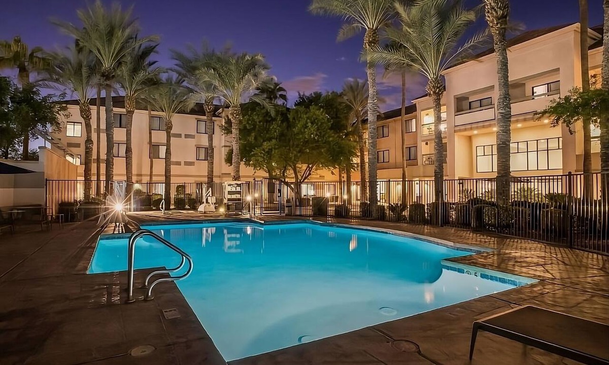 Chandler Apartment | Hall of Flame Museum of Firefighting! Comfortable Unit w/Pool view, Onsite Pool