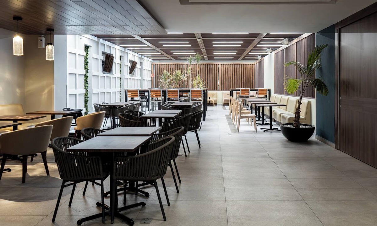 Downtown Hotel | Holiday Inn Express & Suites Playa Del Carmen by IHG