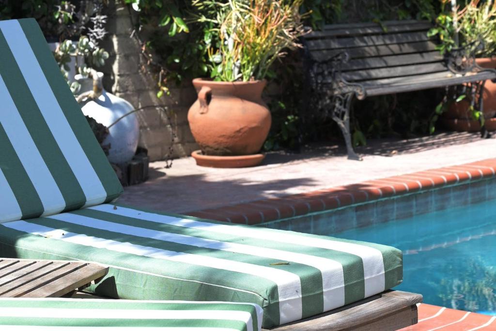 Valley Village House | Hortense Pool + Spa Oasis