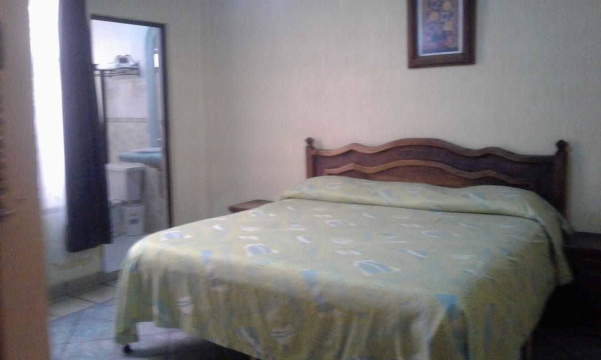 Ezequiel Montes Hotel | Hotel La Capilla