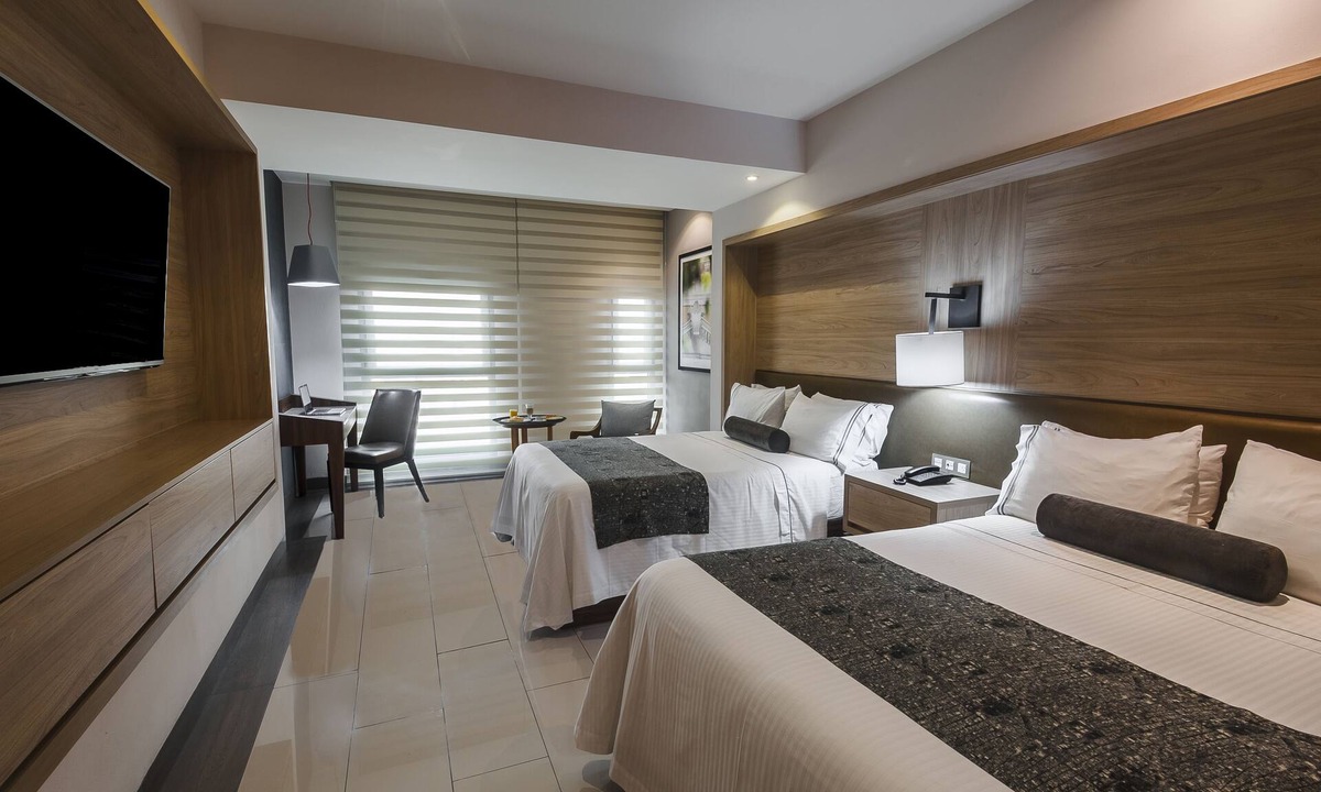 Downtown Guadalajara Hotel | Hotel Real Maestranza