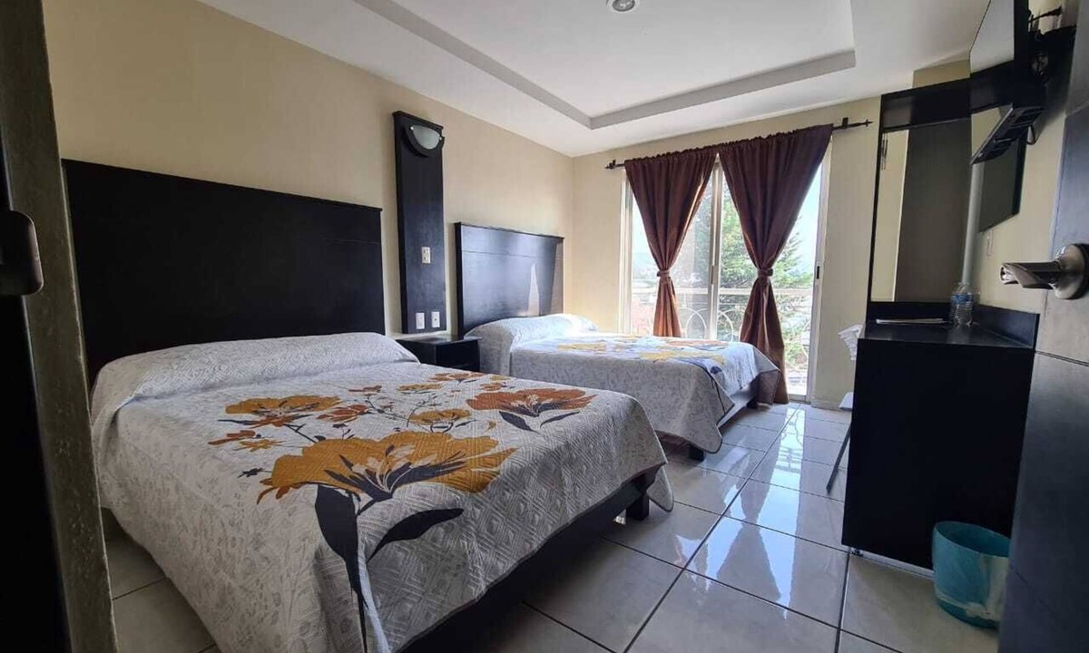 Paracho de Verduzco Hotel | Hotel Santa Fe