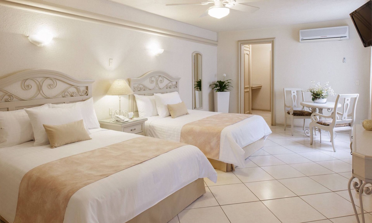Zapopan Hotel | Hotel & Suites Quinta Magna