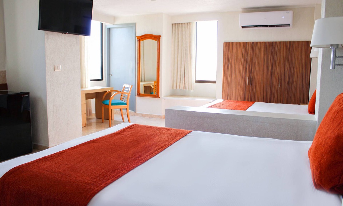 Villahermosa Hotel | Hotel & Suites Real del Lago
