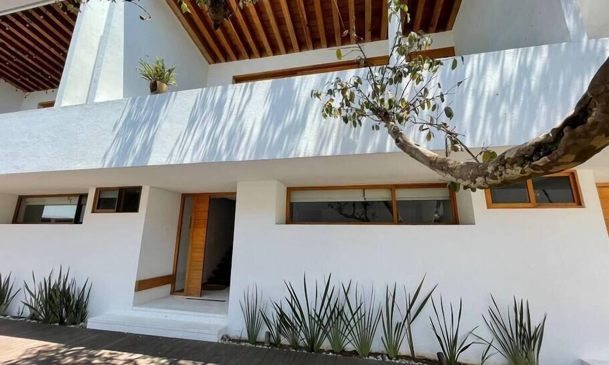 Santa Maria Ahuacatlan House | House with lake view, ideal for family