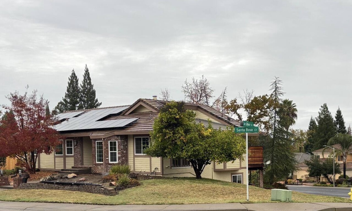 Cirby Side House | Lovely 3-bedroom house with AC in pleasant Roseville