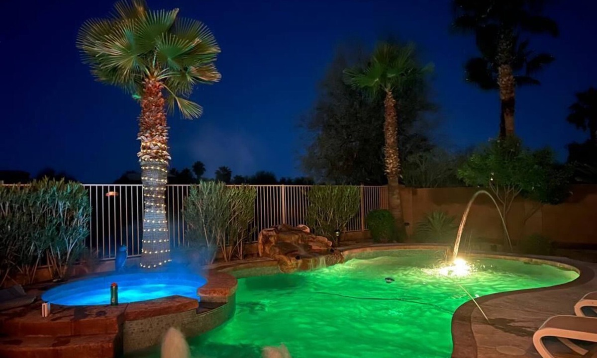 Maricopa House | Luxurious 3000sq Ft 4 Bdr House with Private Salt Pool and Hot Tub