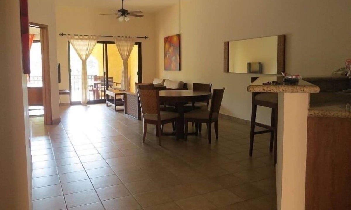 Centro Hotel | Marina Park Plaza Condos