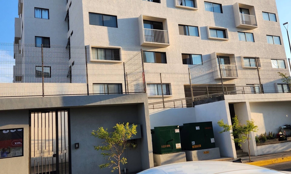 La Perla Condo | Modern 2BR Executive Apartment with Parking – Guadalajara
