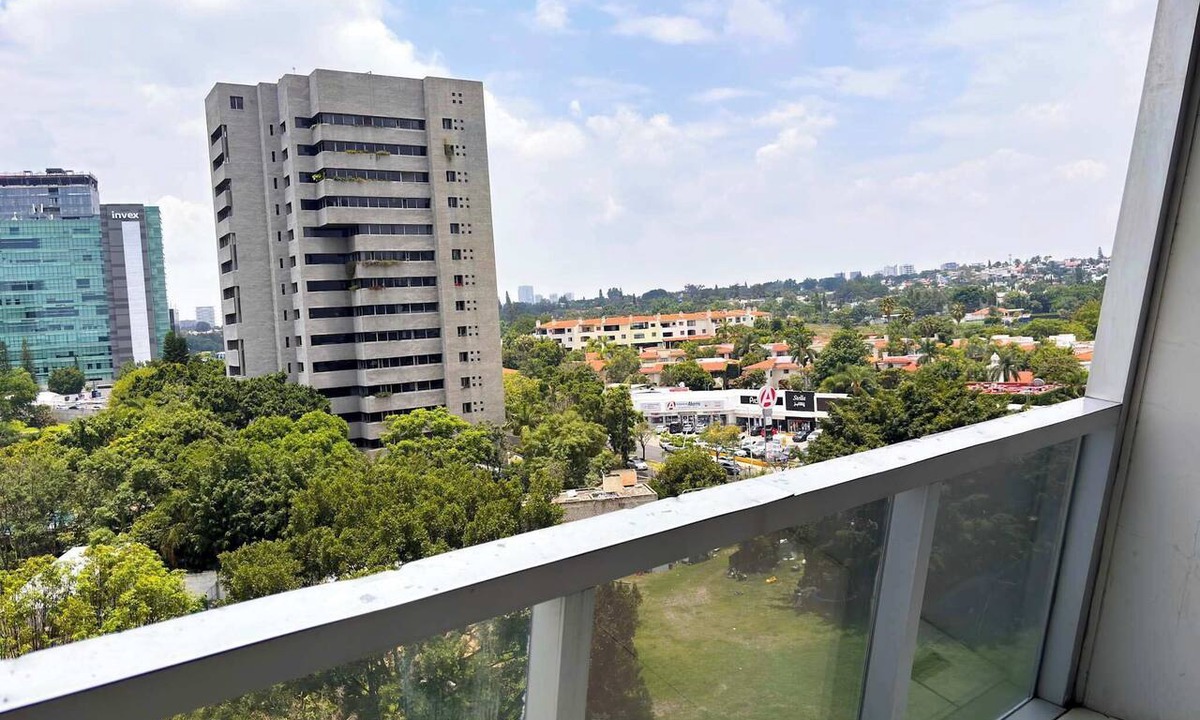 Financial District House | Modern Apartment | Luxury, Comfort, and Location