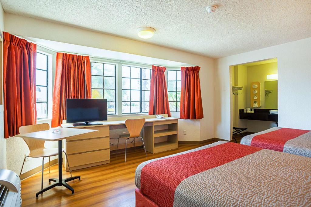 Yuma Hotel | Motel 6-Yuma, AZ - East