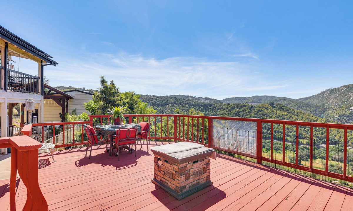 Valley Center House | Mtn-View Hideaway in San Diego County: 2,500 Sq Ft