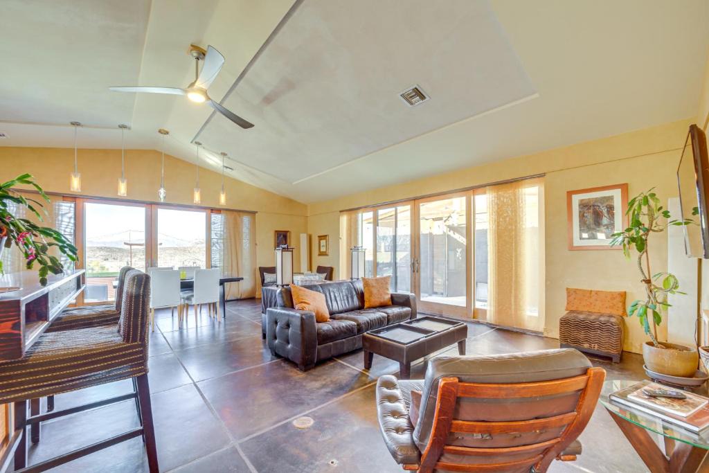Rimrock House | Mtn-View Home w/Fenced Backyard in Rimrock!